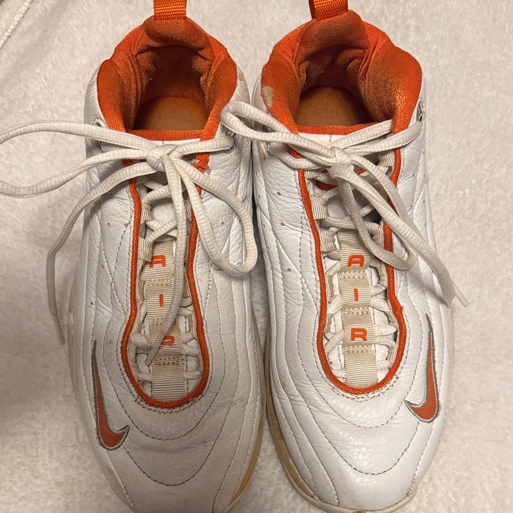 Vintage 03 women’s nike airs
